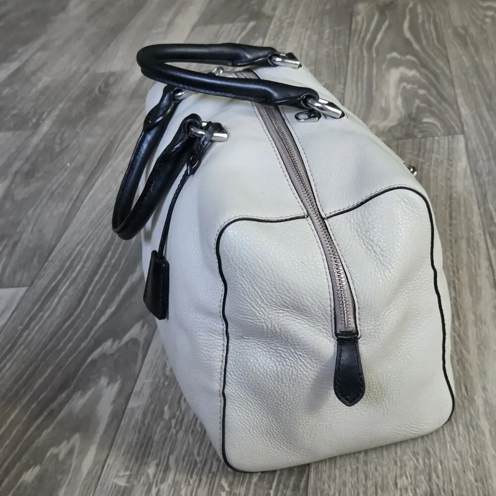 Michael Kors White Leather Satchel Handbag Black Handles No Shoulder Strap